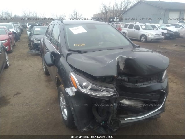 CHEVROLET TRAX 2018 kl7cjpsb2jb596720