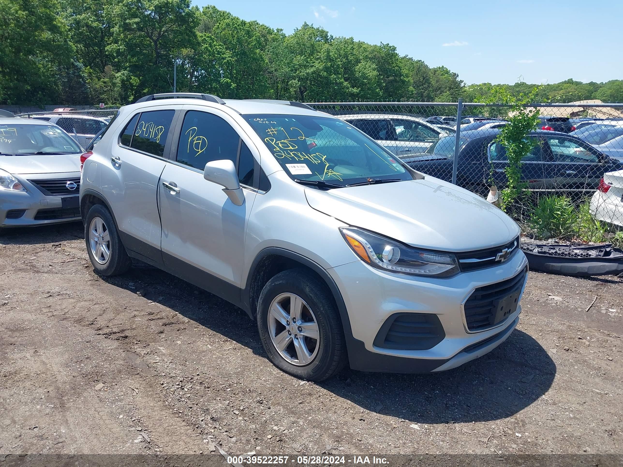 CHEVROLET TRAX 2018 kl7cjpsb3jb685731