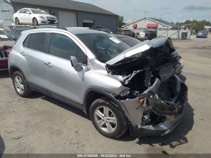 CHEVROLET TRAX 2018 kl7cjpsb5jb608021