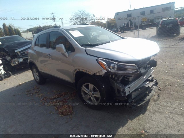 CHEVROLET TRAX 2018 kl7cjpsb5jb667425