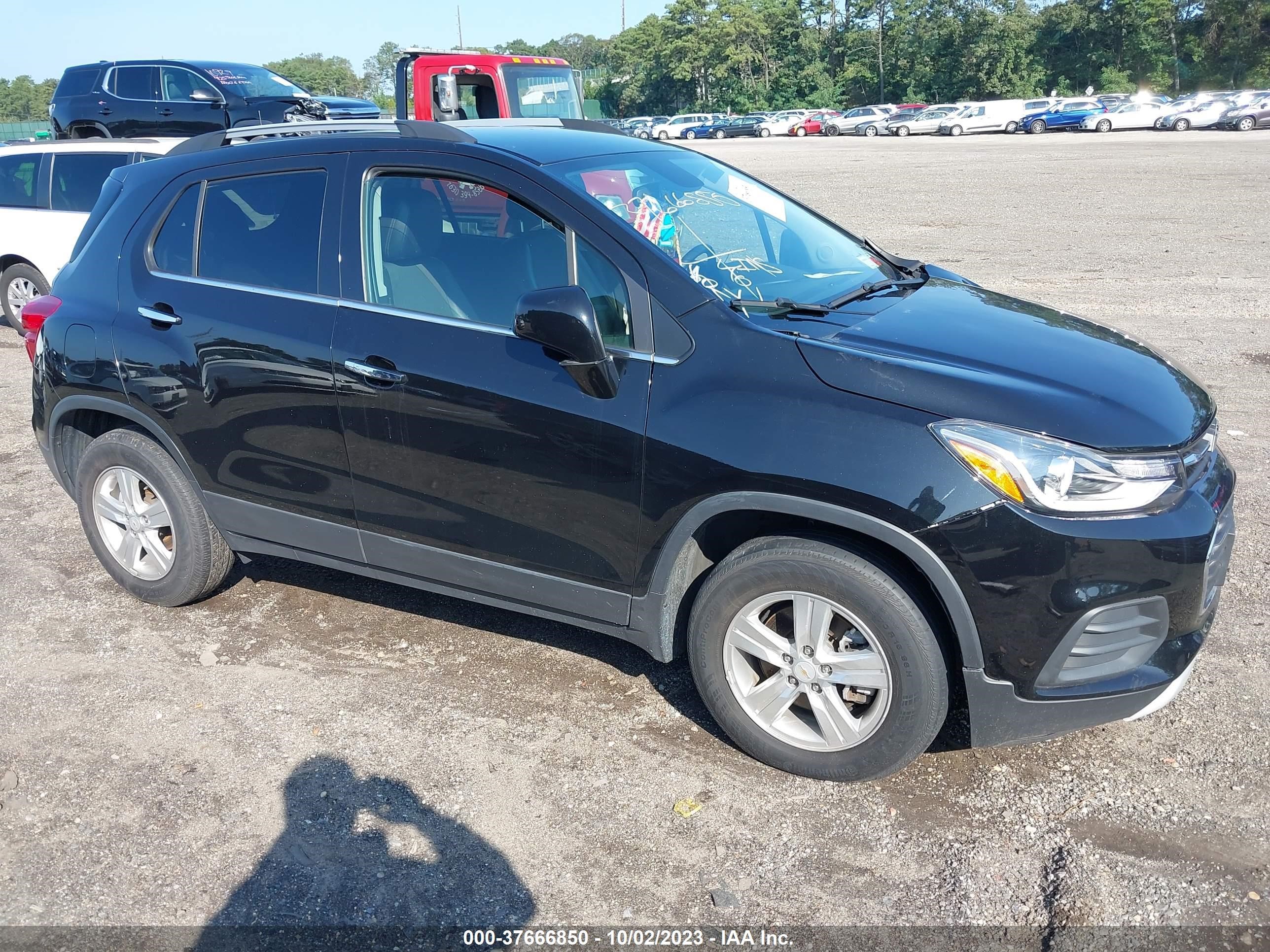 CHEVROLET TRAX 2019 kl7cjpsb9kb720046