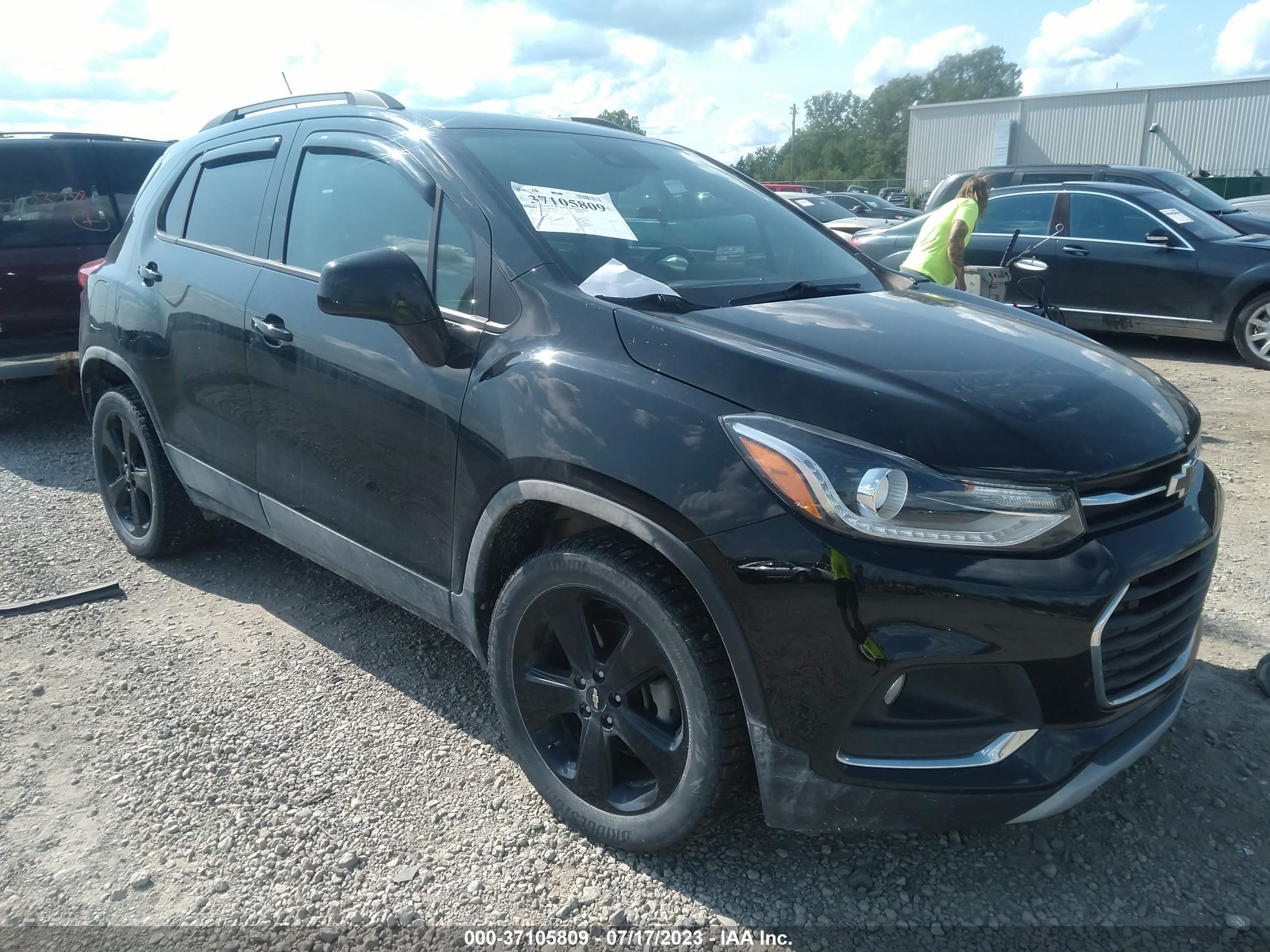 CHEVROLET TRAX 2018 kl7cjrsb0jb554834