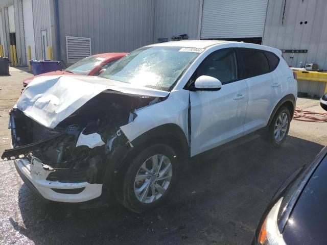 HYUNDAI TUCSON SE 2019 km8j23a43ku025838