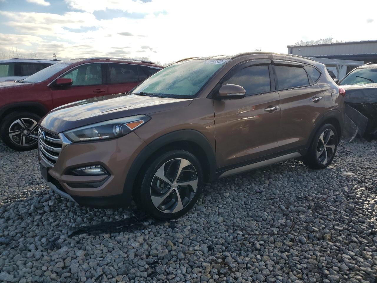 HYUNDAI TUCSON 2017 km8j33a29hu344004