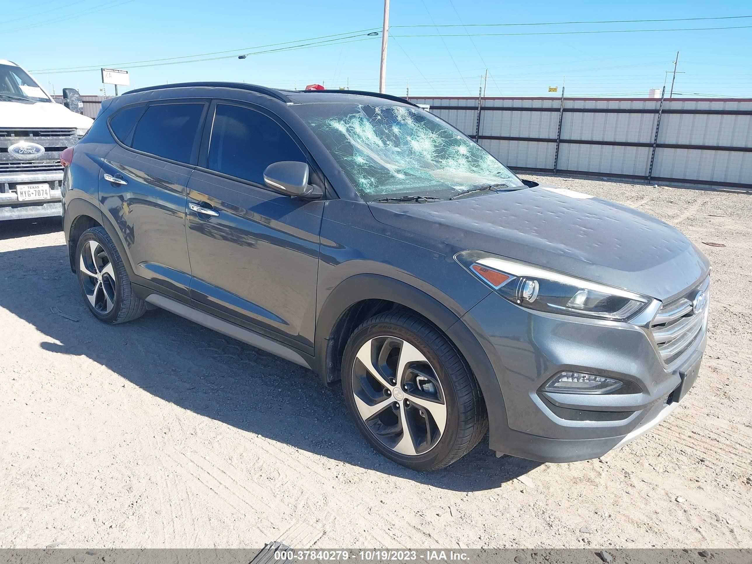 HYUNDAI TUCSON 2018 km8j33a2xju609986