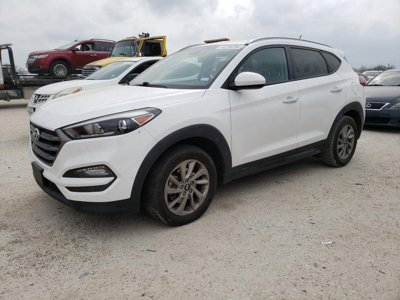 HYUNDAI TUCSON 2016 km8j33a40gu063144