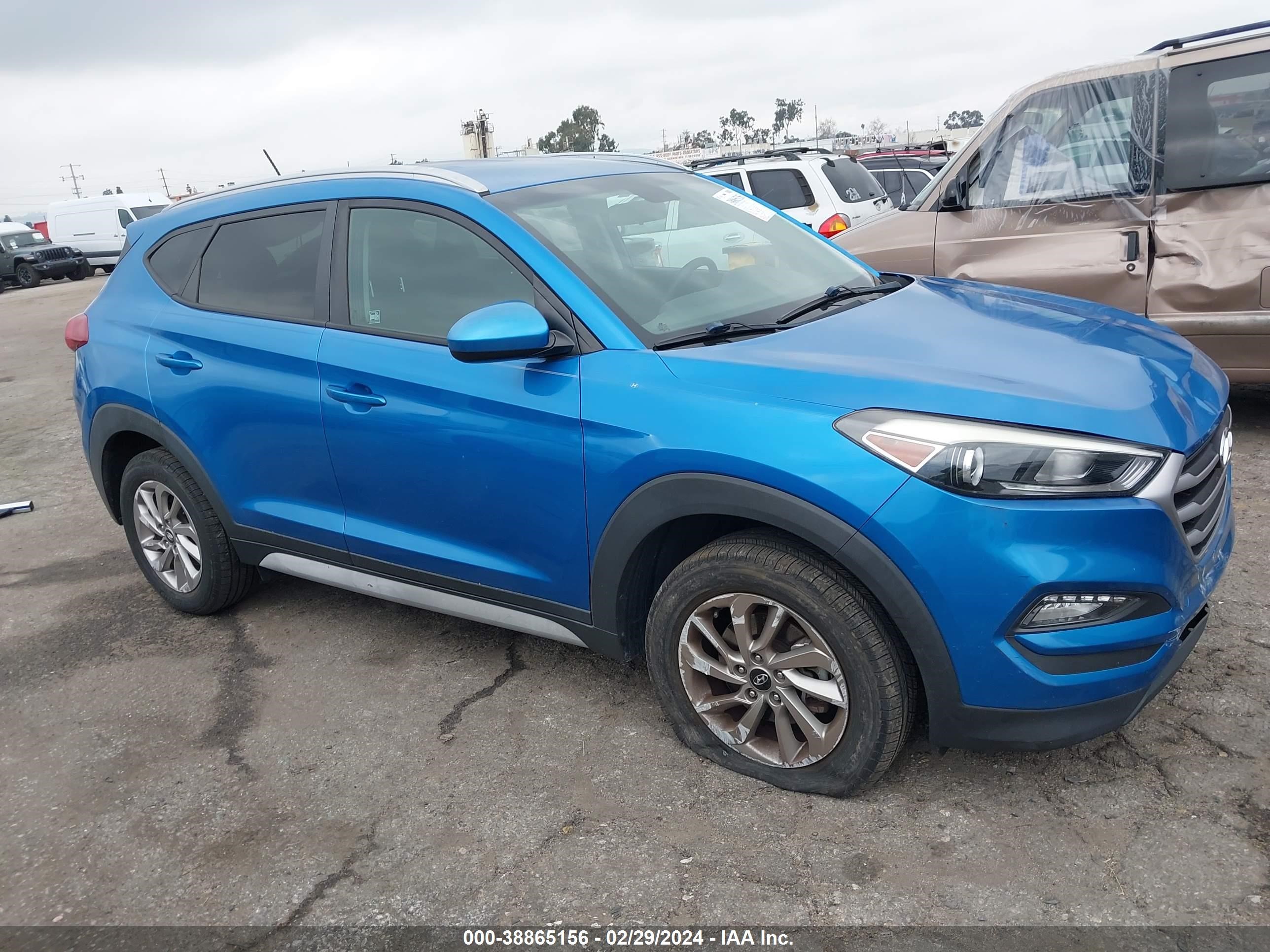 HYUNDAI TUCSON 2017 km8j33a42hu445323