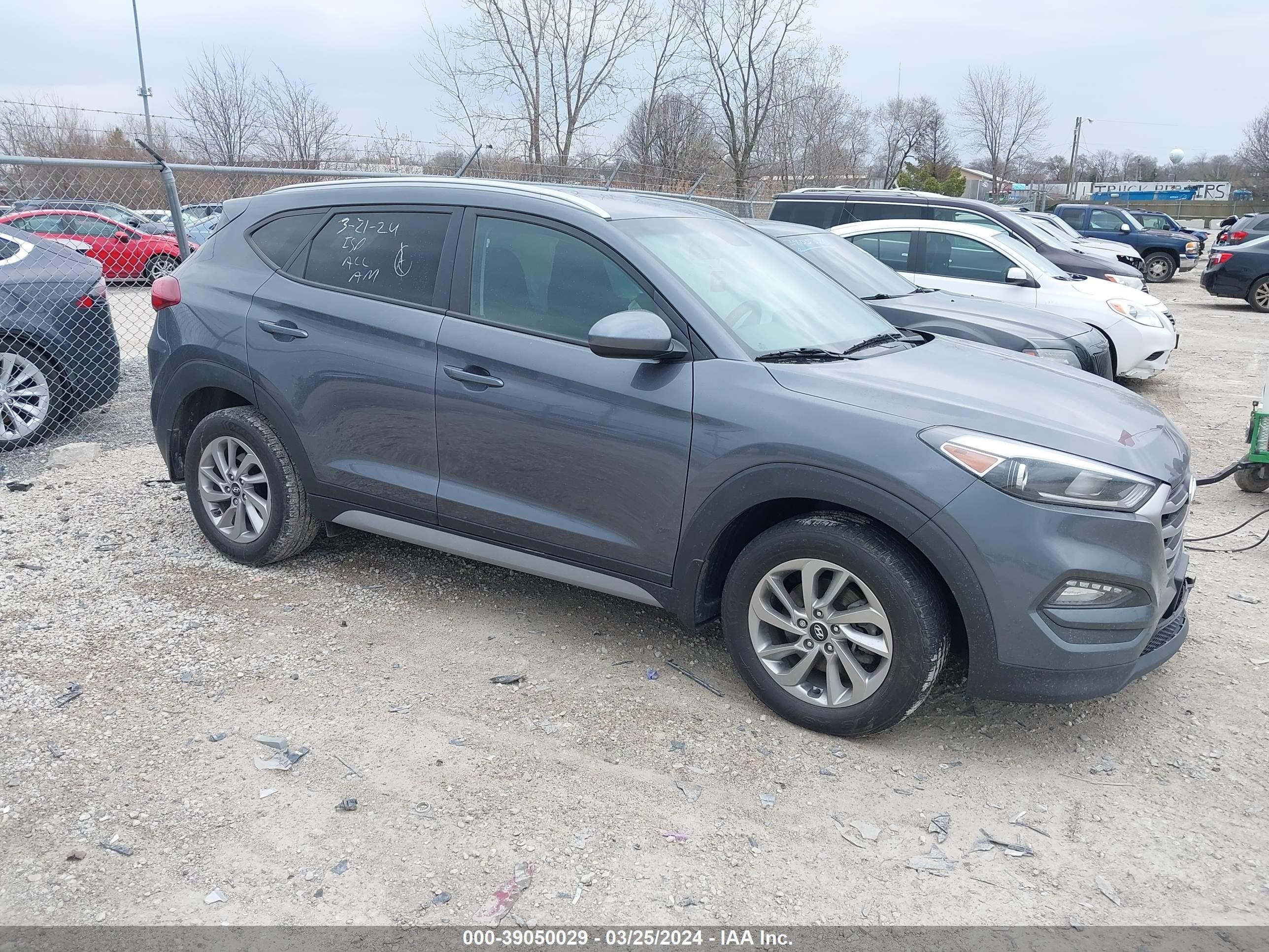 HYUNDAI TUCSON 2018 km8j33a43ju752103