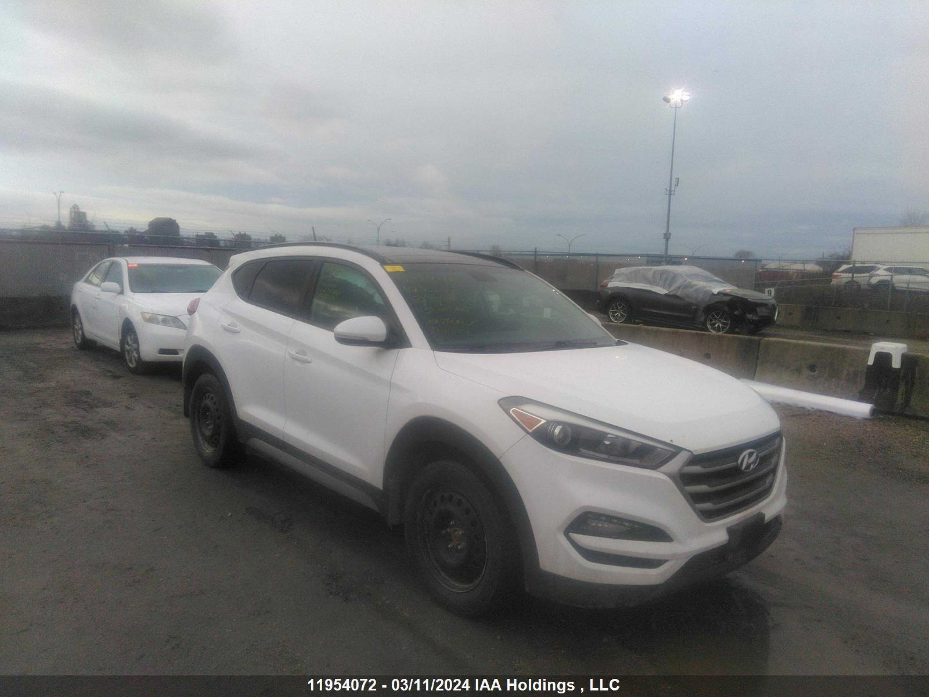 HYUNDAI TUCSON 2017 km8j33a44hu352867