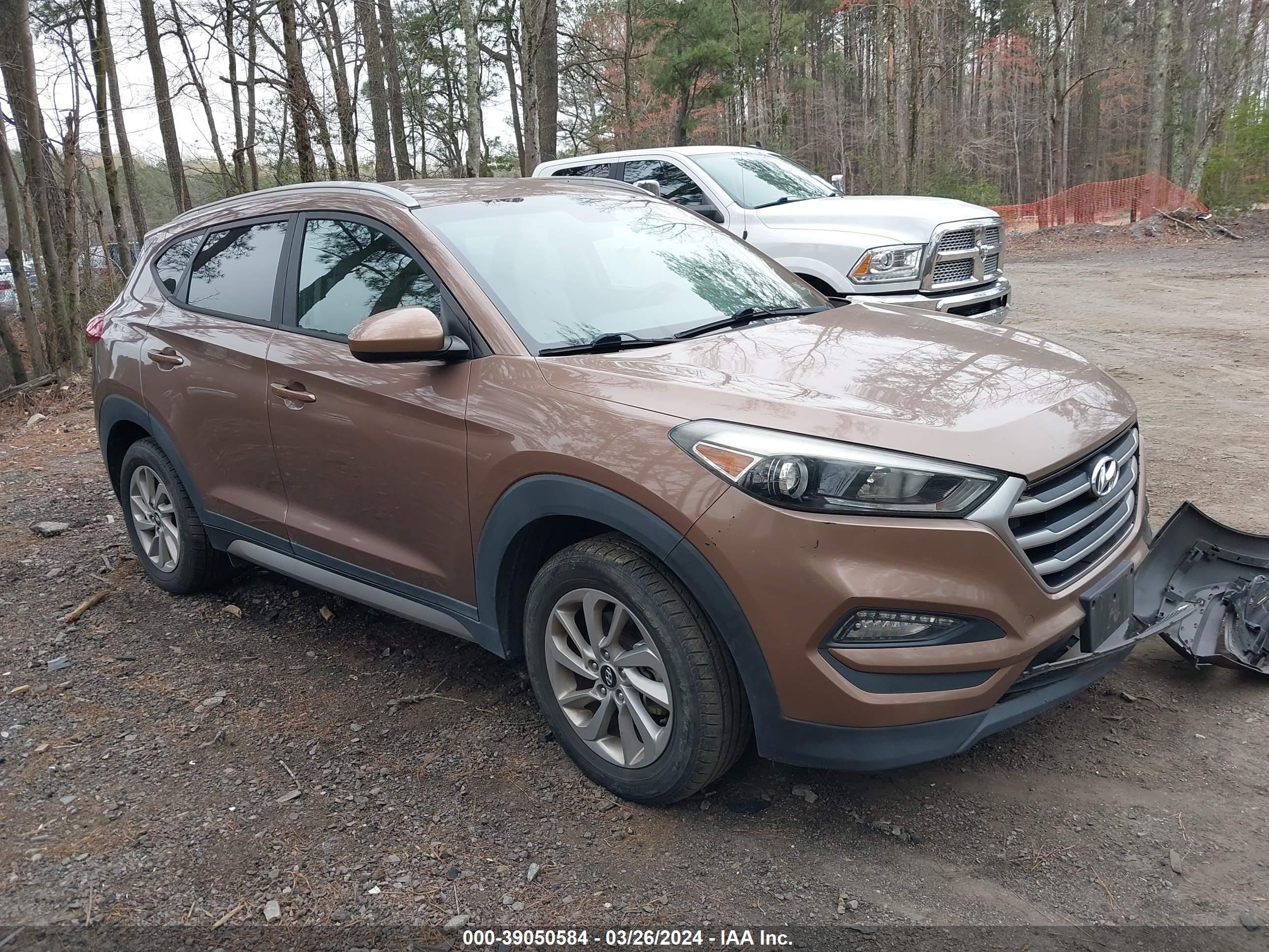 HYUNDAI TUCSON 2017 km8j33a46hu260451