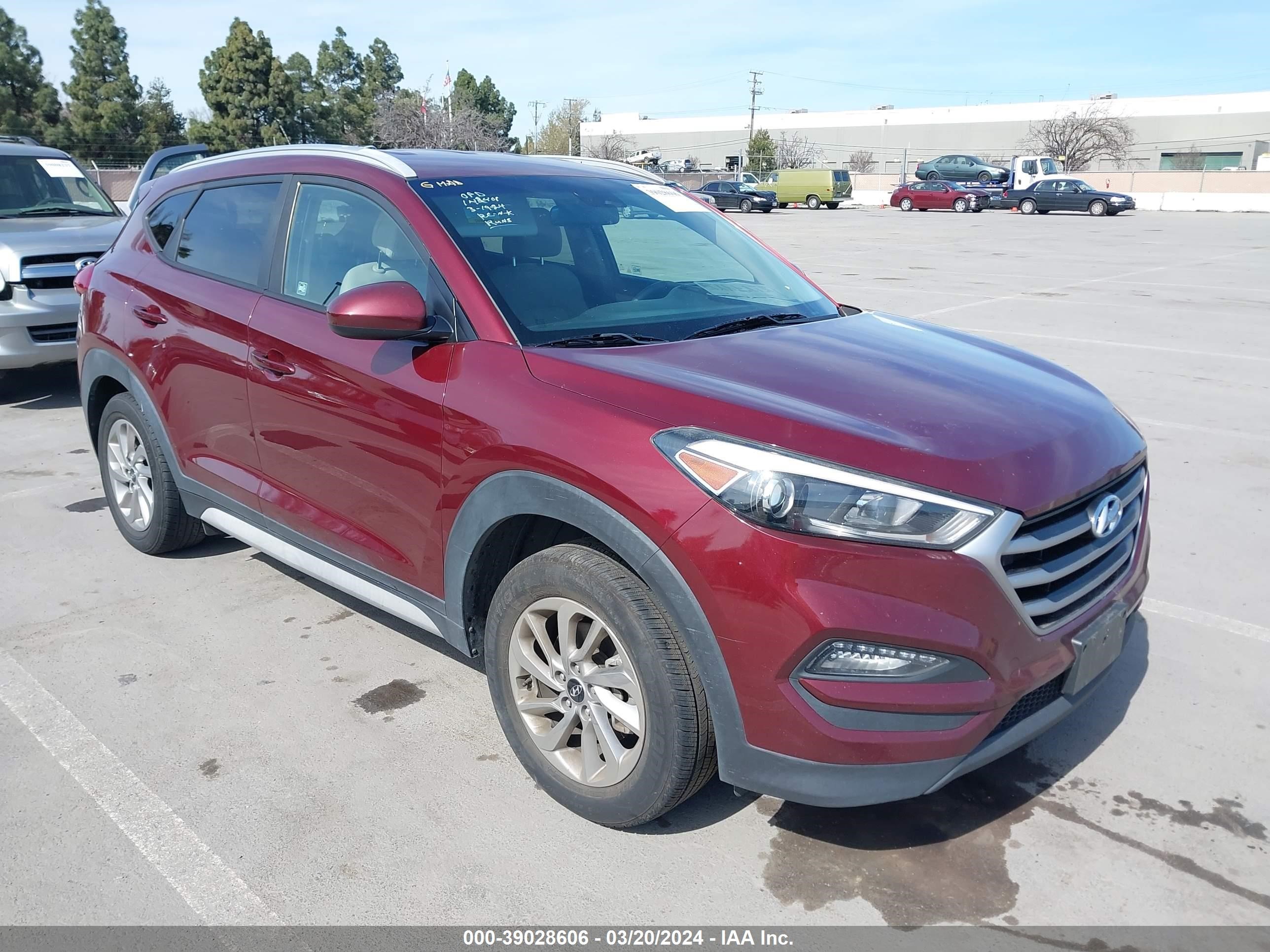 HYUNDAI TUCSON 2017 km8j33a46hu461458