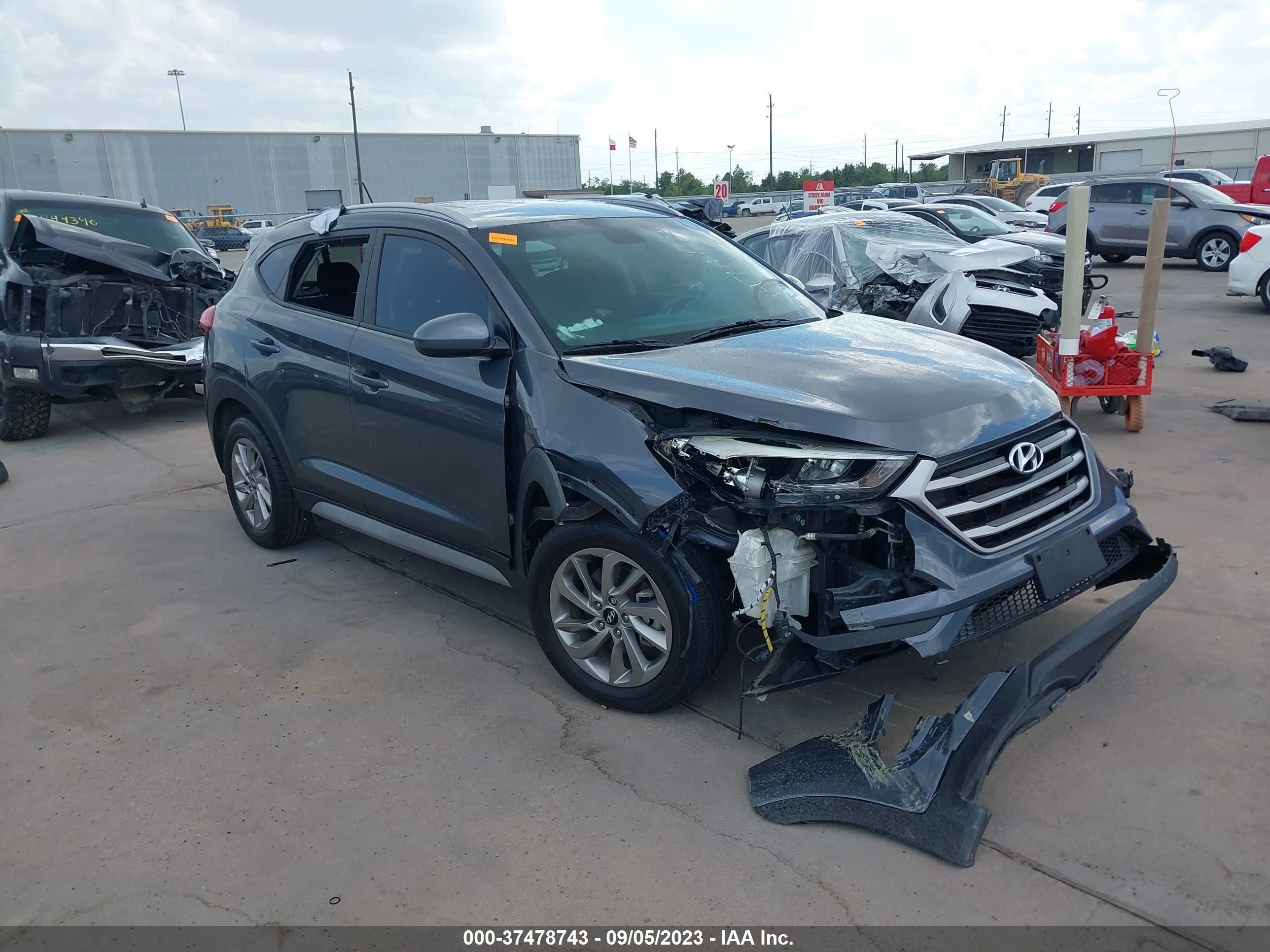 HYUNDAI TUCSON 2017 km8j33a46hu575962