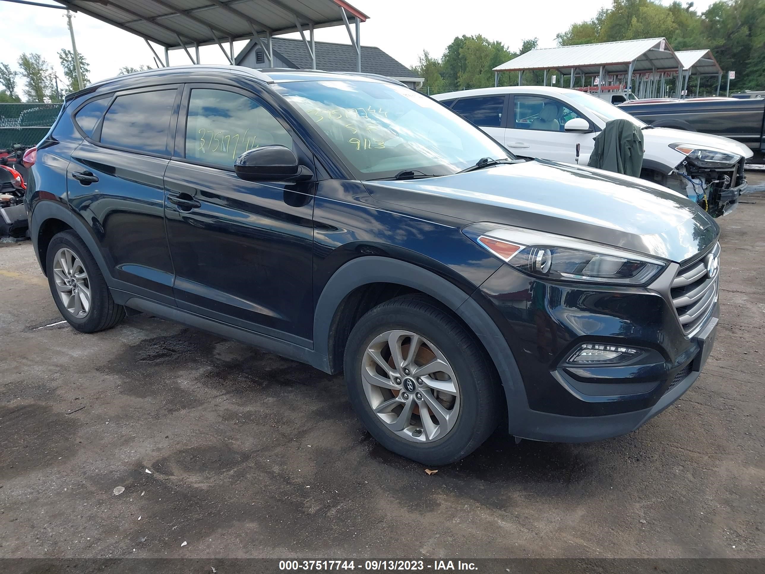 HYUNDAI TUCSON 2016 km8j33a48gu165310