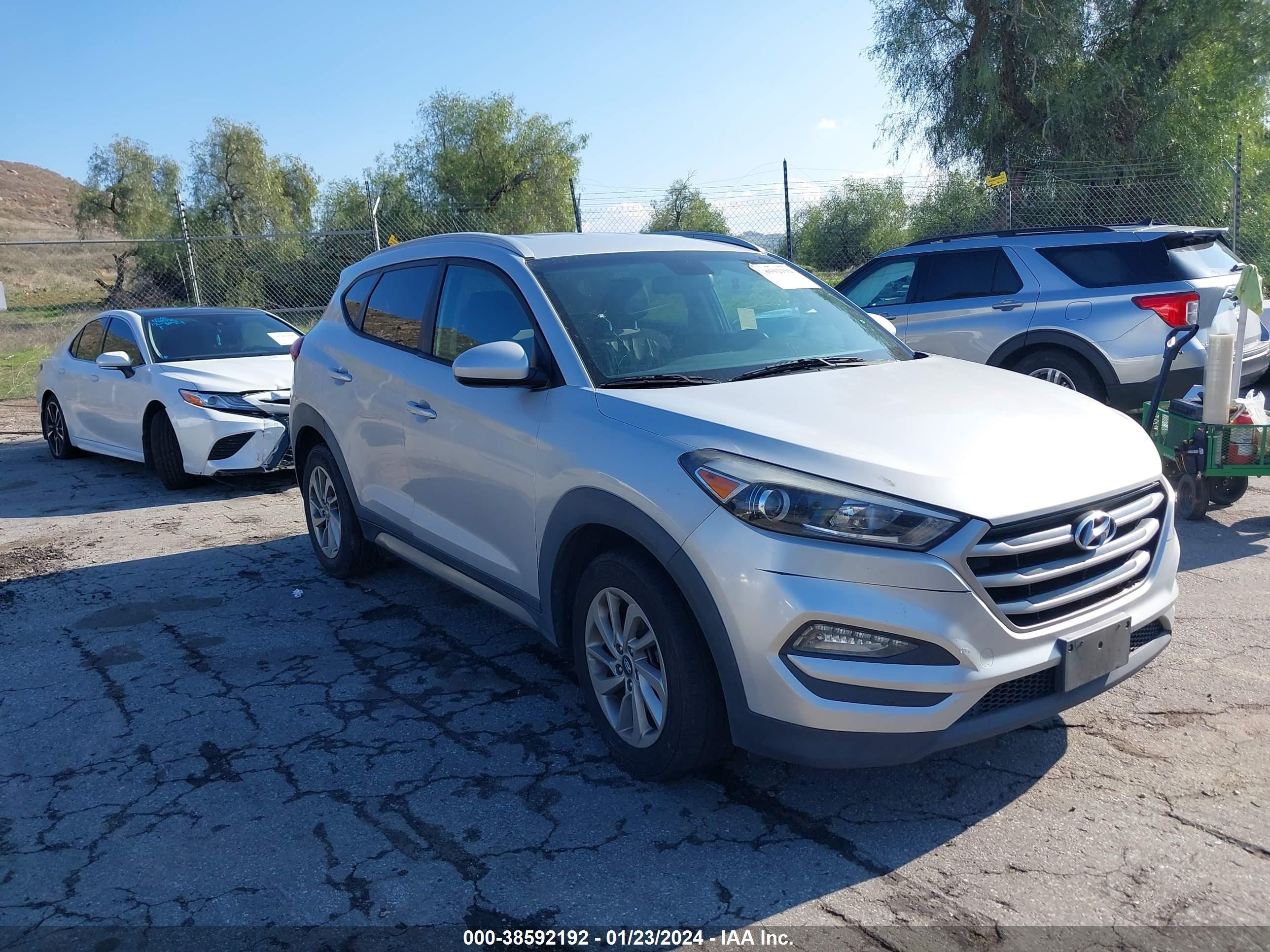 HYUNDAI TUCSON 2017 km8j33a4xhu263269