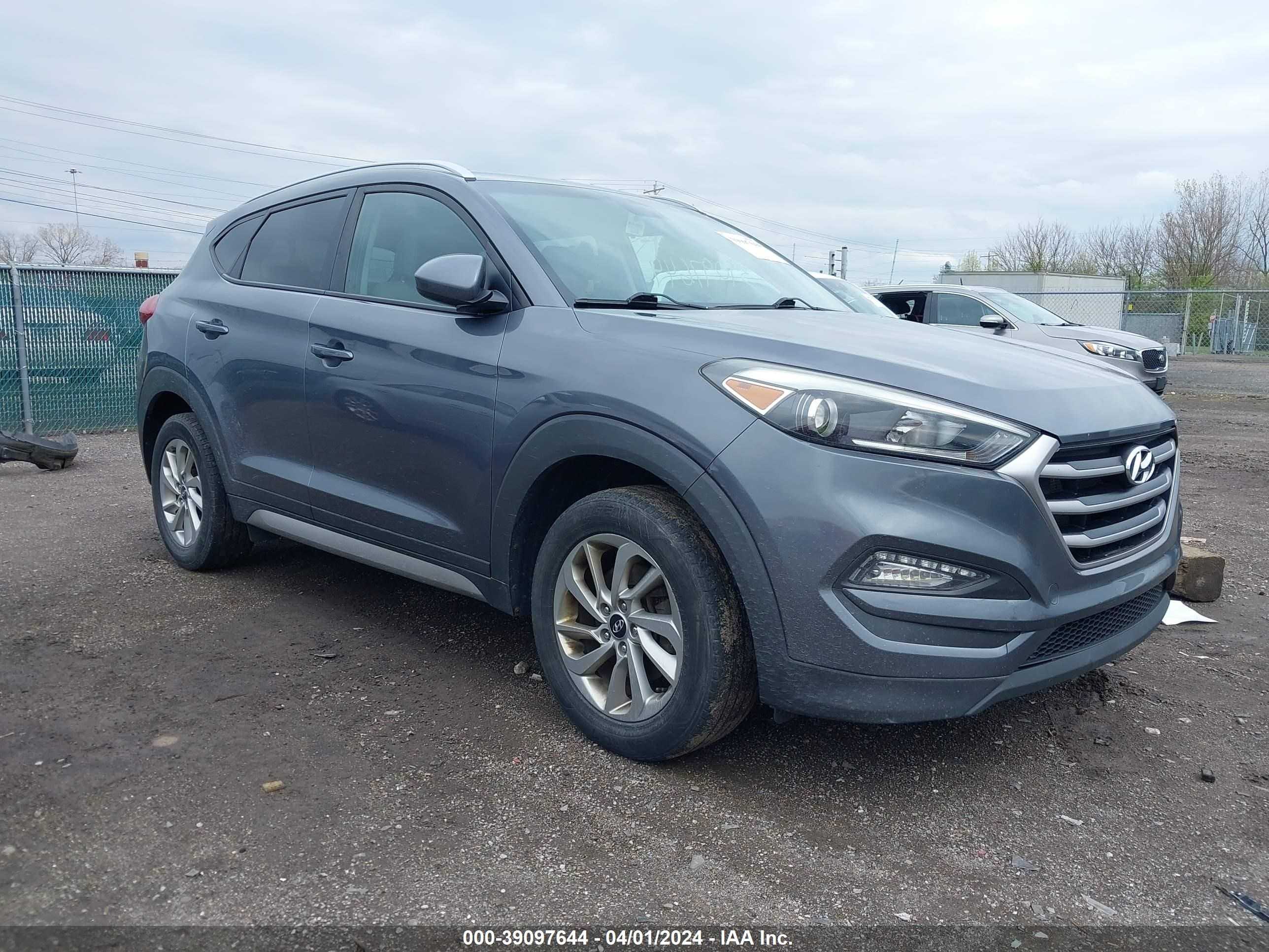 HYUNDAI TUCSON 2017 km8j3ca40hu258744