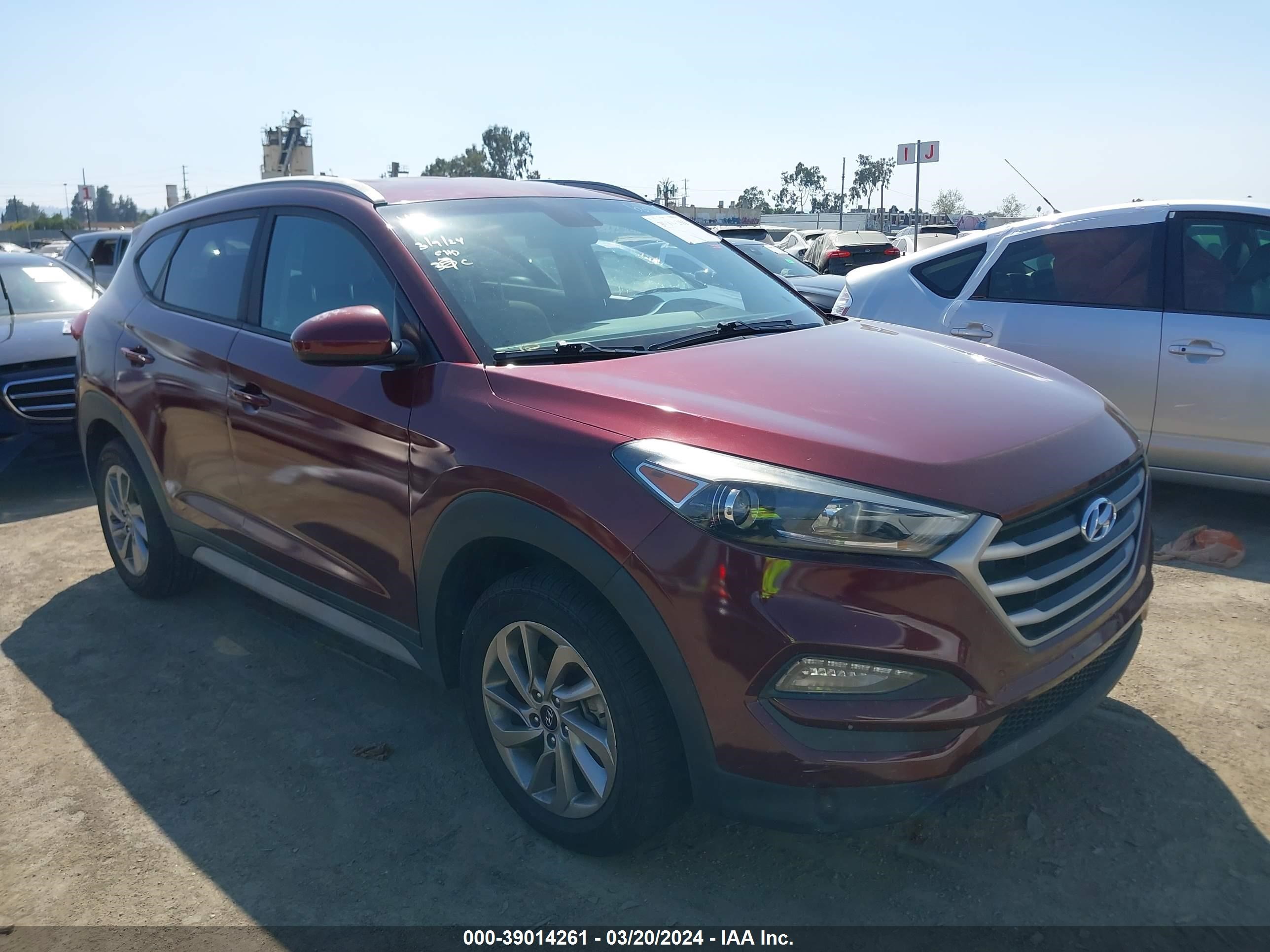 HYUNDAI TUCSON 2018 km8j3ca43ju635038