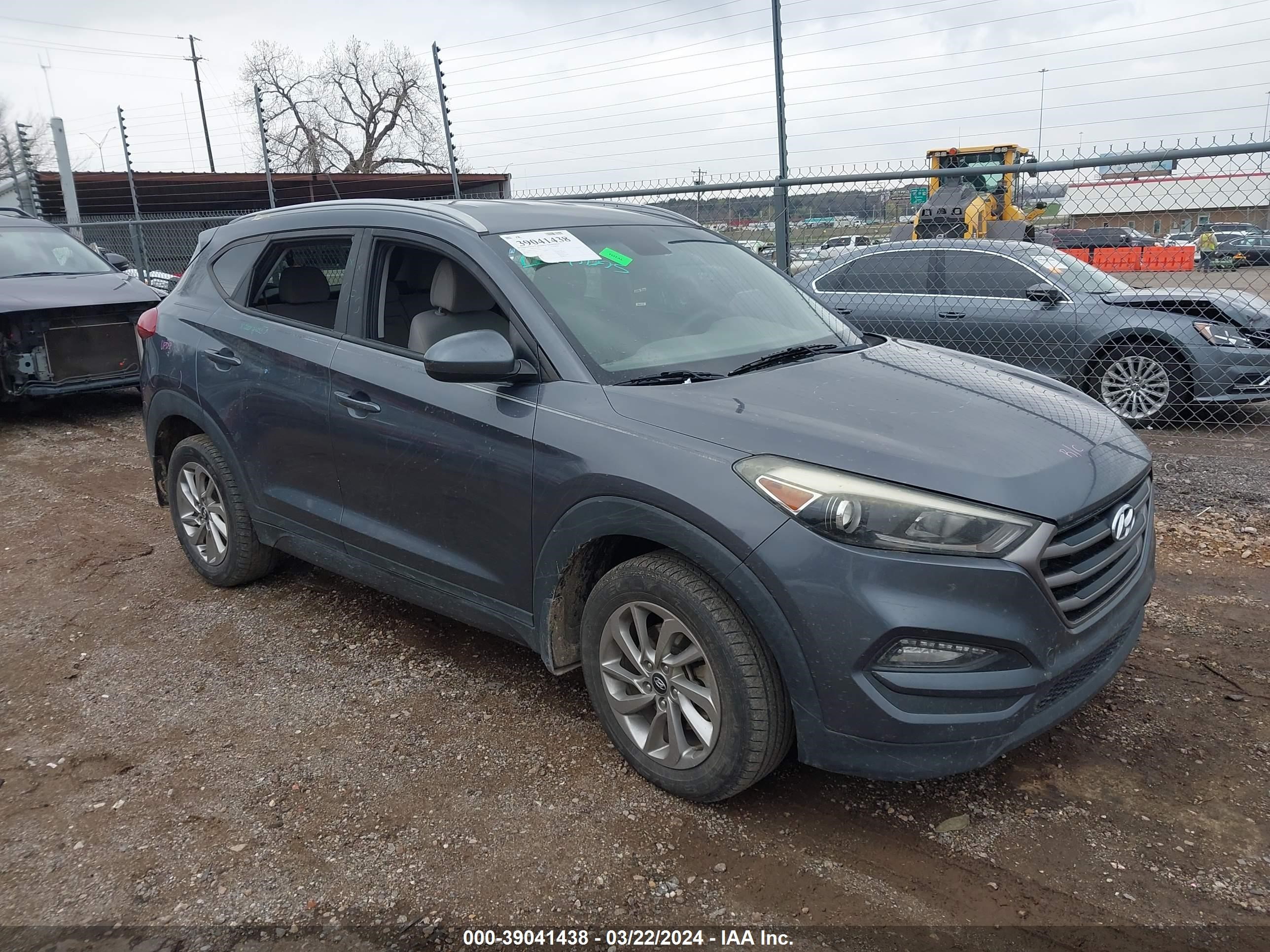 HYUNDAI TUCSON 2016 km8j3ca44gu159276