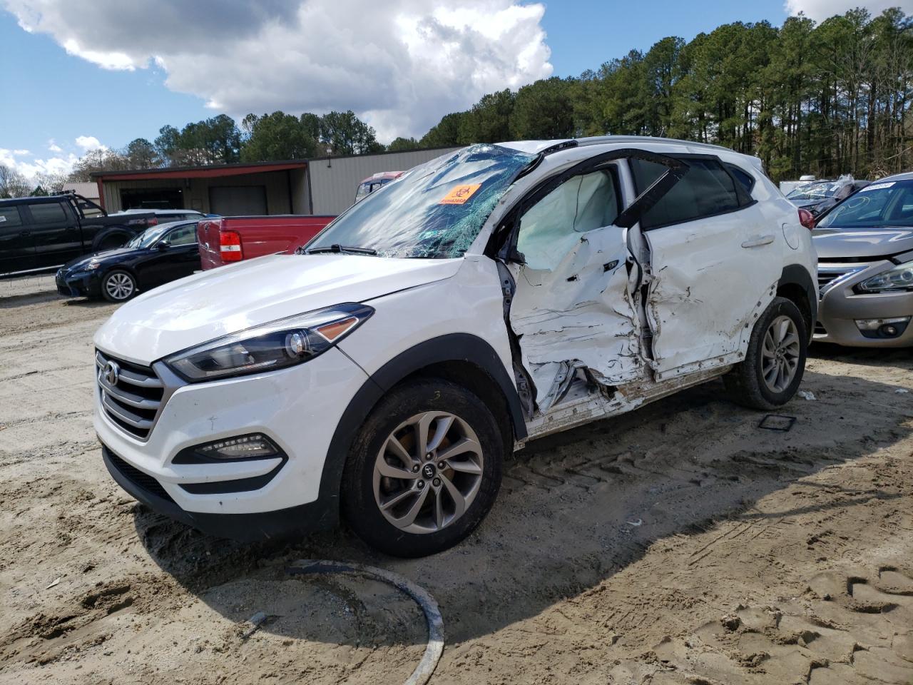 HYUNDAI TUCSON 2017 km8j3ca48hu428042