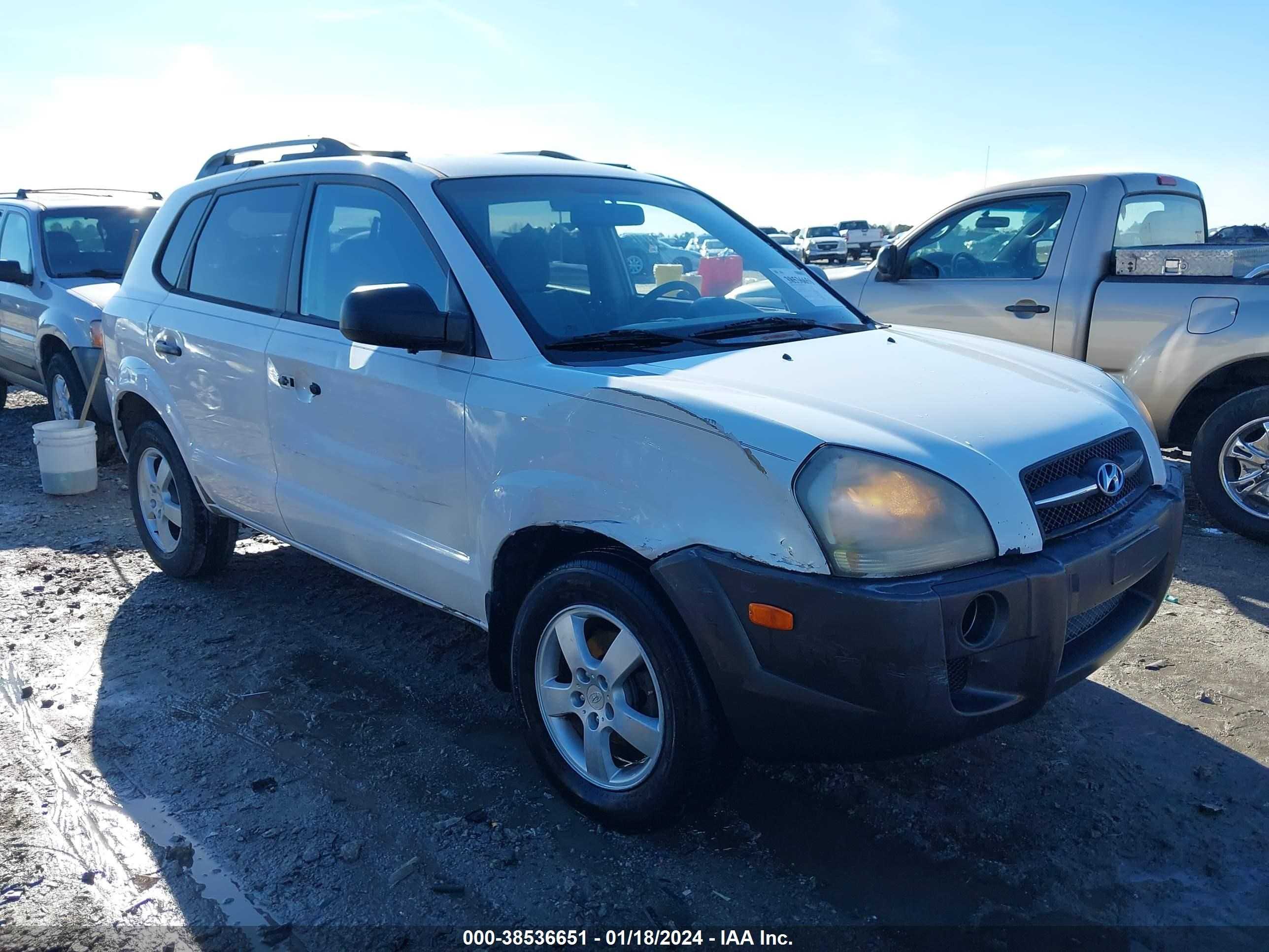 HYUNDAI TUCSON 2005 km8jm12b45u081979