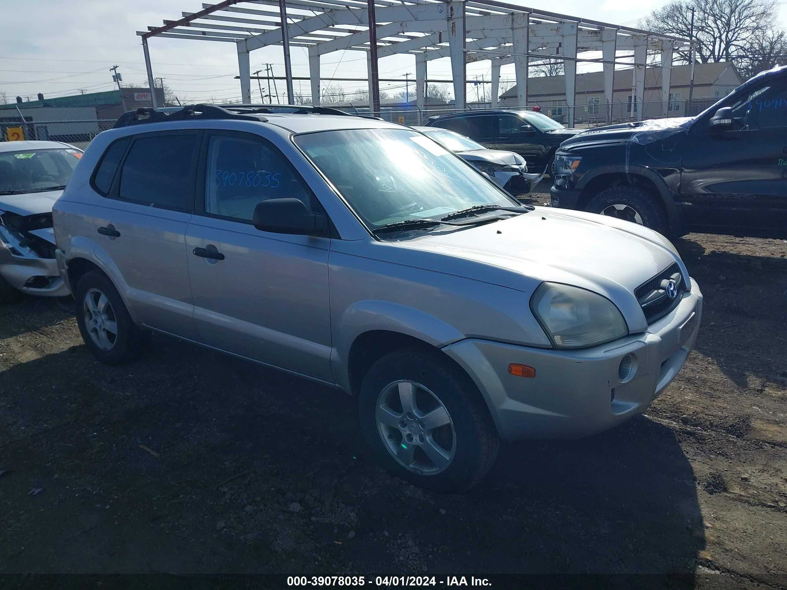 HYUNDAI TUCSON 2006 km8jm12b46u249668