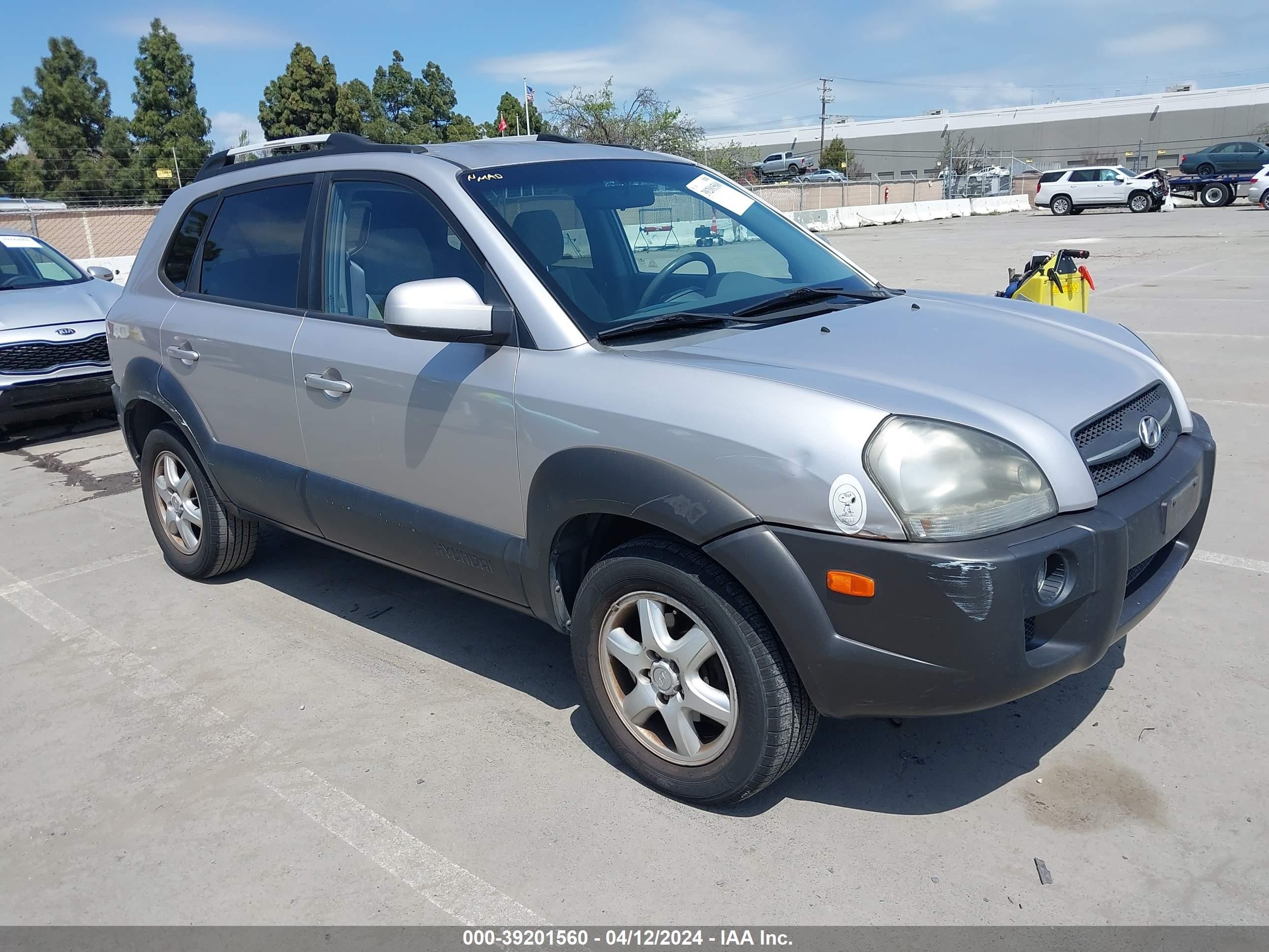 HYUNDAI TUCSON 2005 km8jn12d45u128507