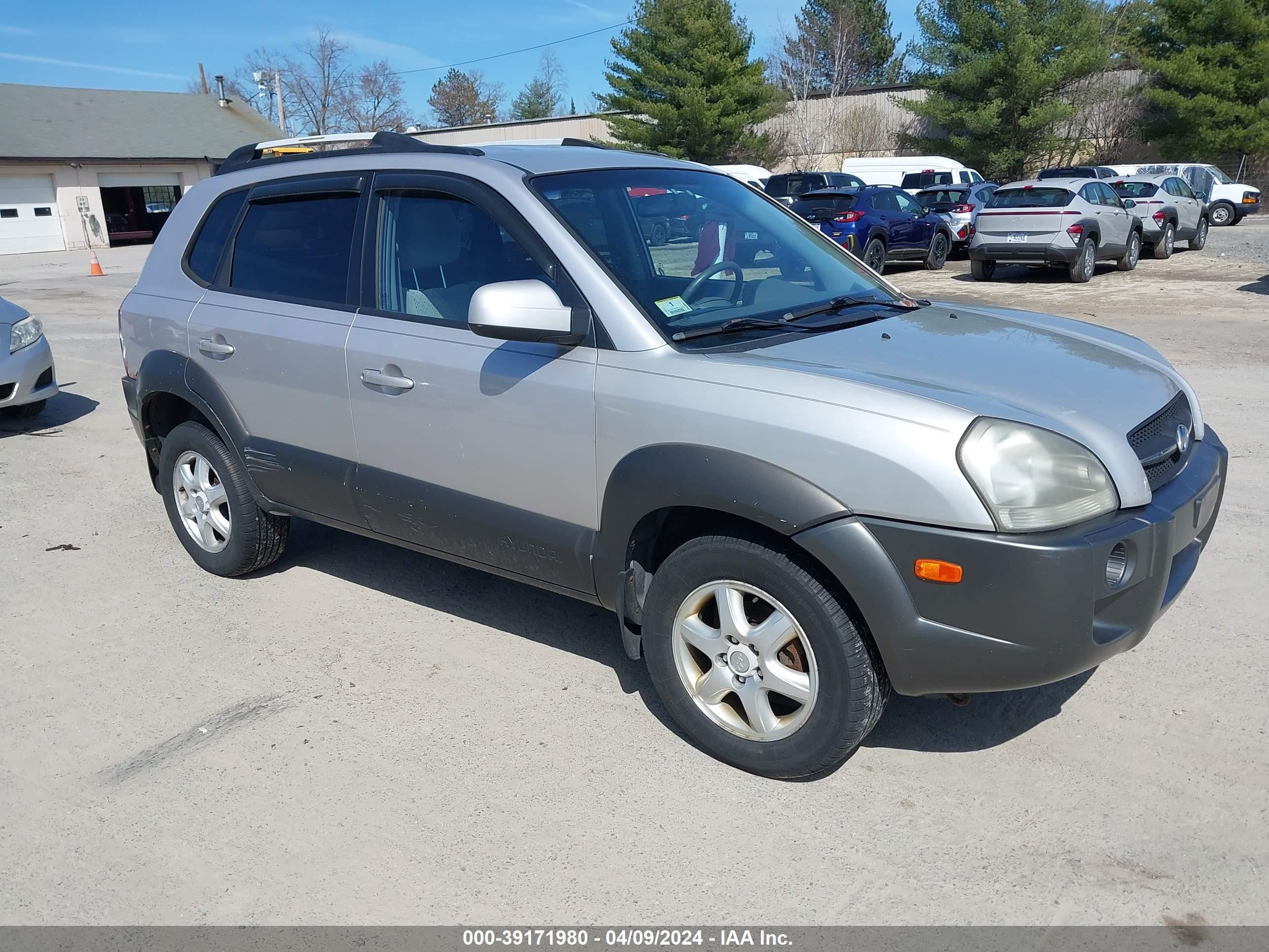 HYUNDAI TUCSON 2005 km8jn72d25u068875