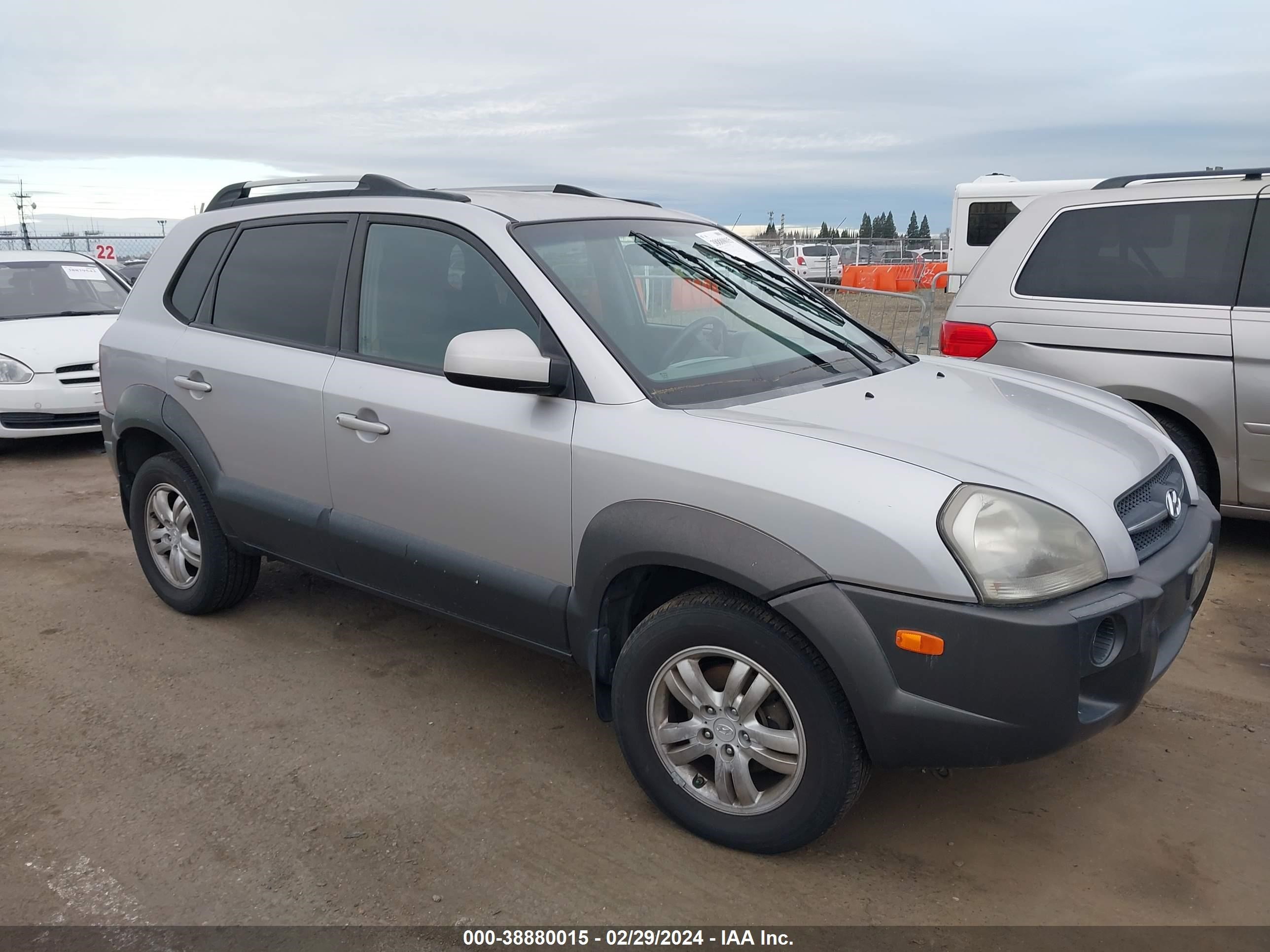 HYUNDAI TUCSON 2006 km8jn72d86u263963