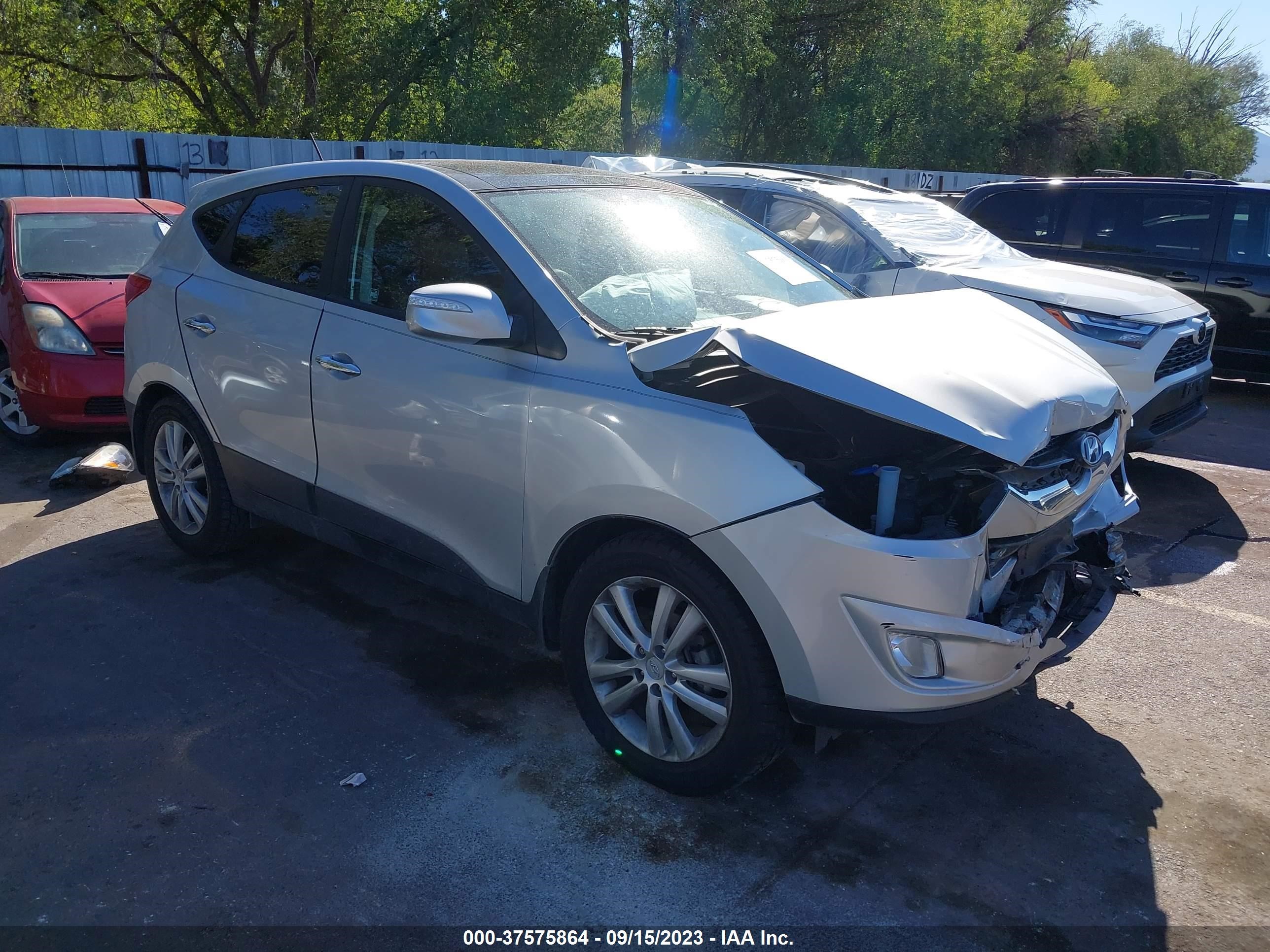 HYUNDAI TUCSON 2011 km8ju3ac8bu148312