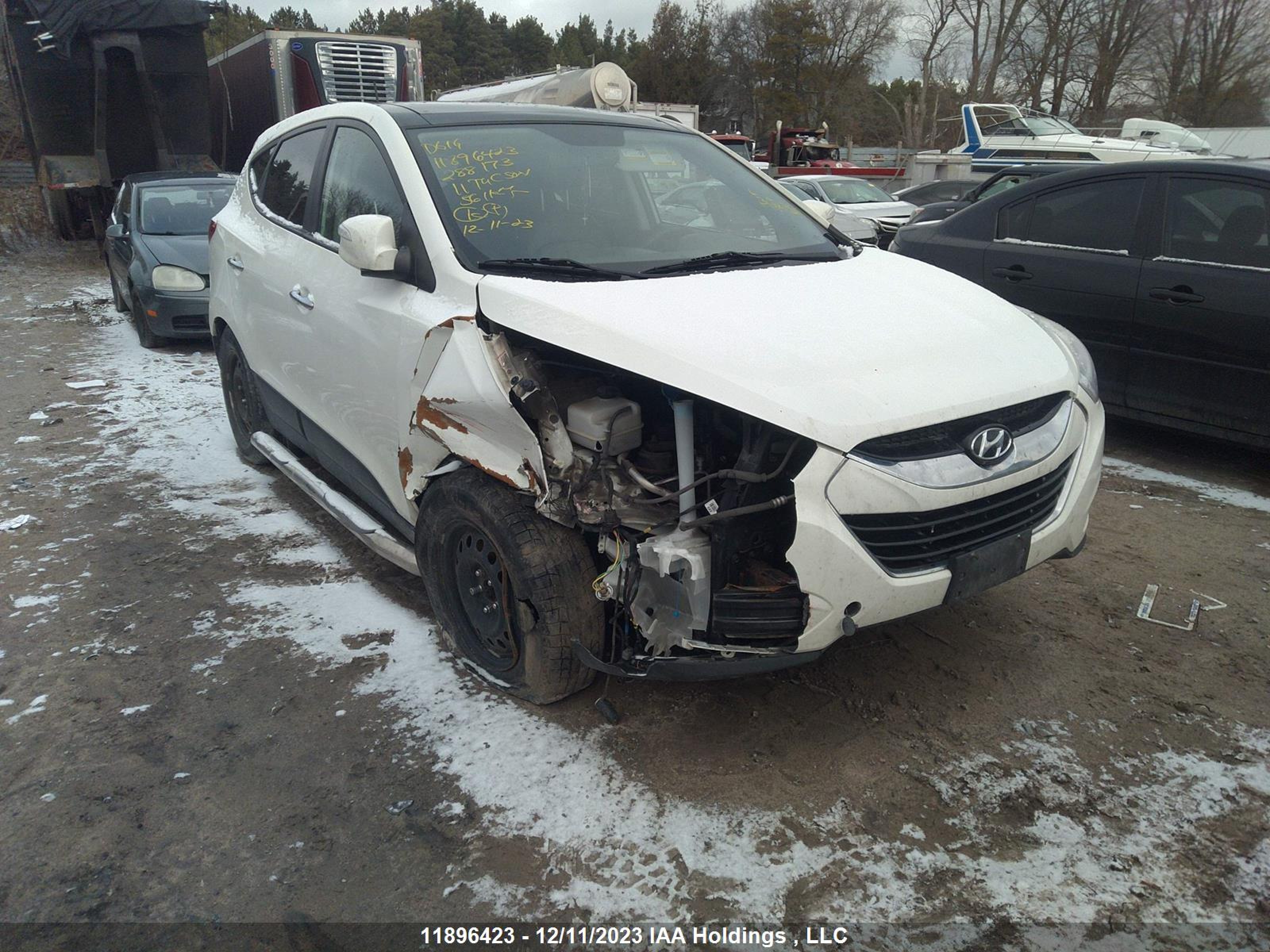 HYUNDAI TUCSON 2011 km8jucac7bu288173