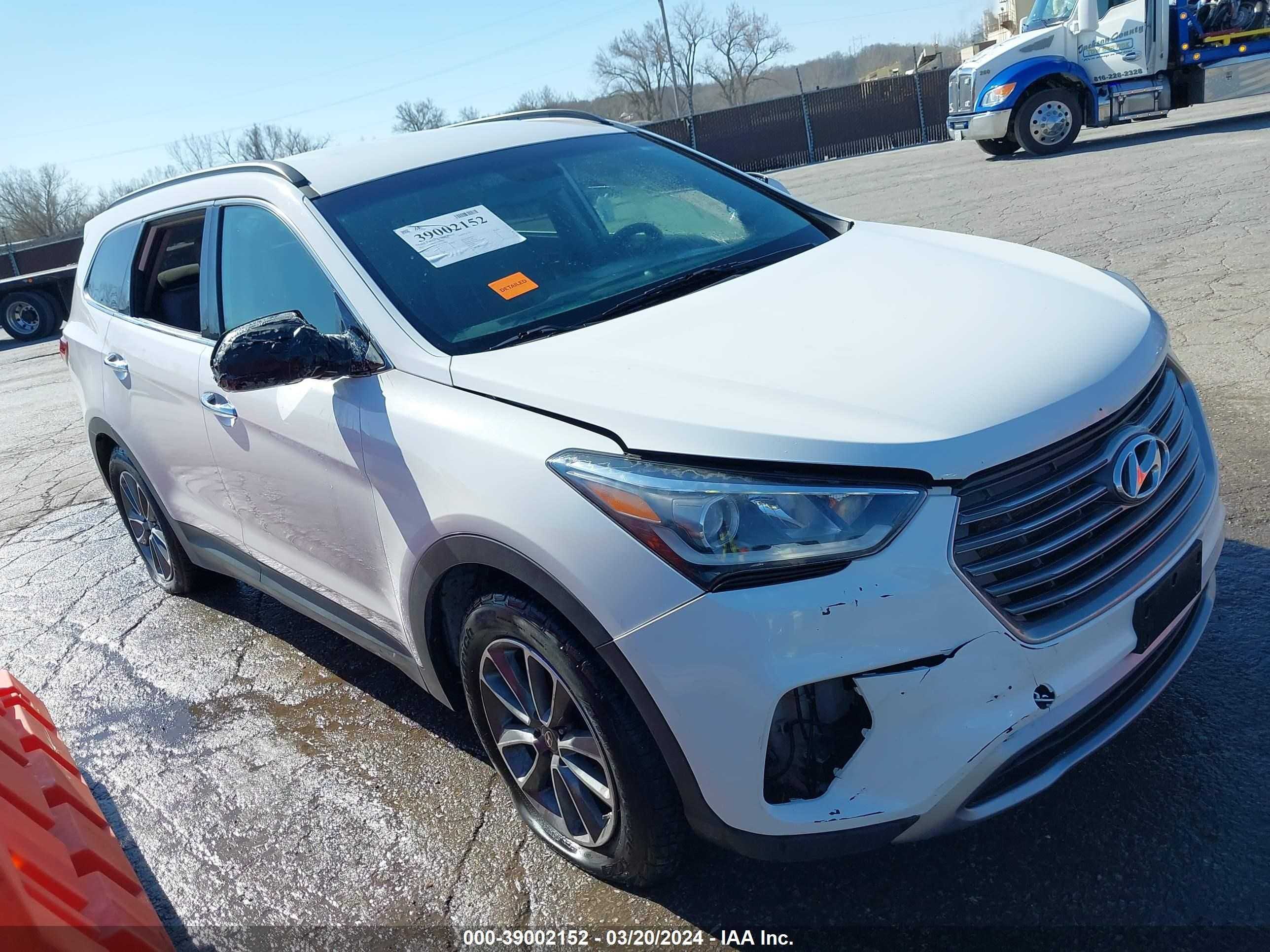 HYUNDAI SANTA FE 2017 km8sm4hf1hu167836