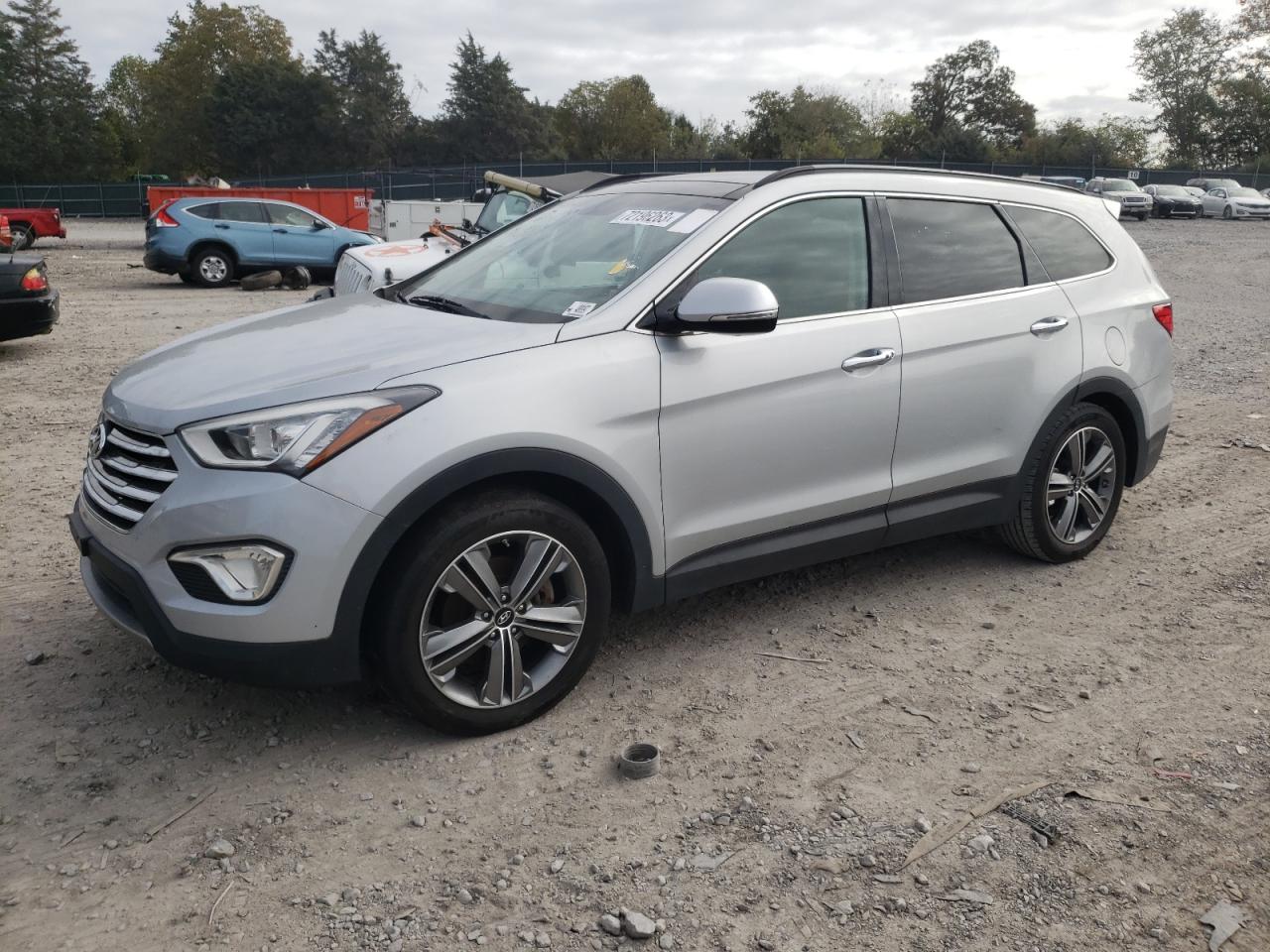 HYUNDAI SANTA FE 2015 km8sr4hf0fu119257