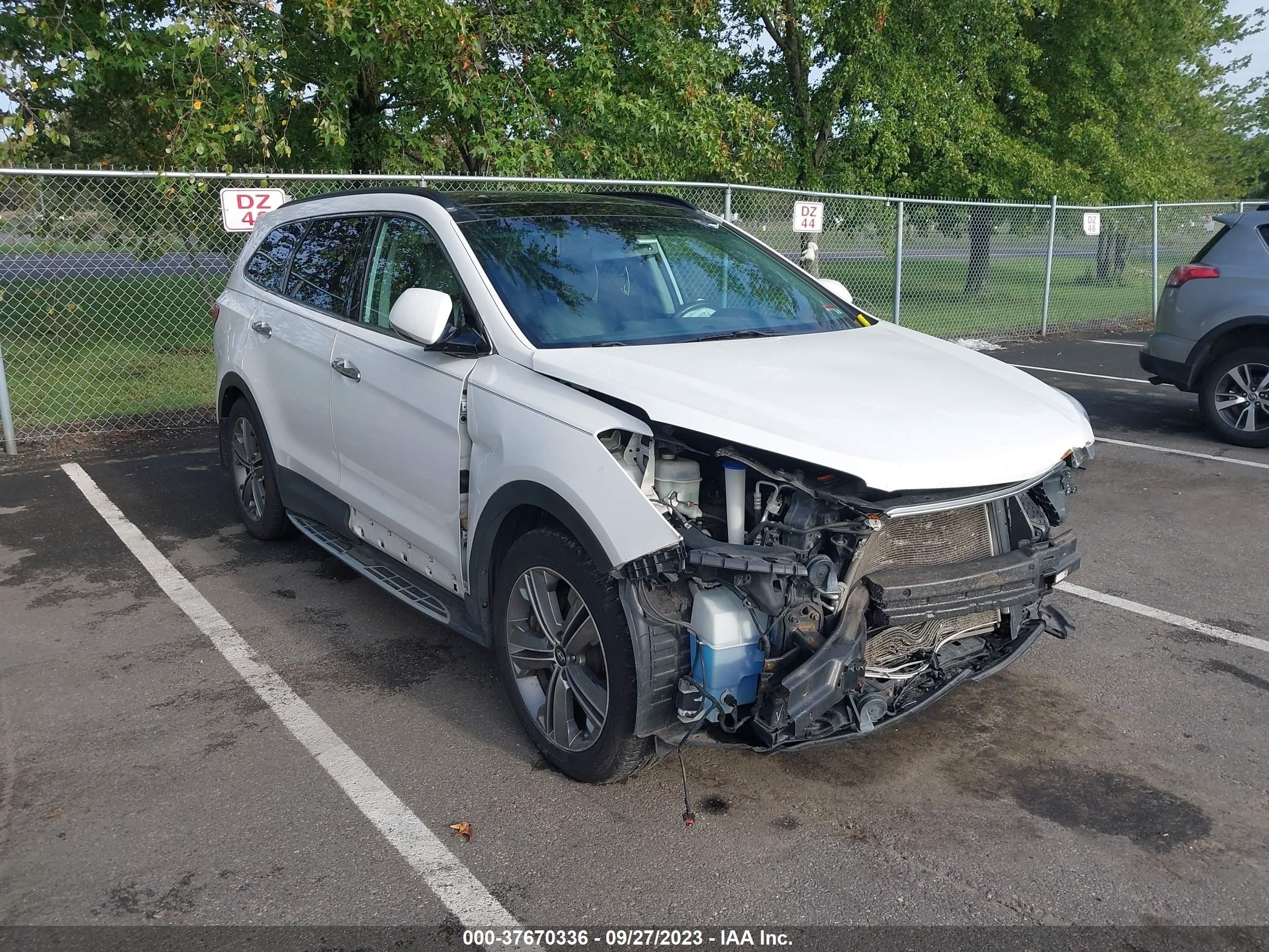 HYUNDAI SANTA FE 2014 km8sr4hf4eu039054