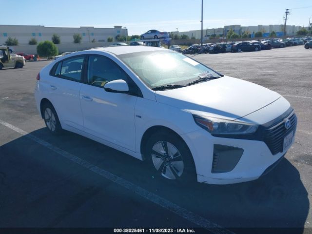 HYUNDAI IONIQ HYBRID 2018 kmhc65lc6ju065889