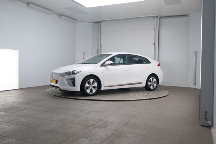 HYUNDAI IONIQ 2017 kmhc751hfhu011807