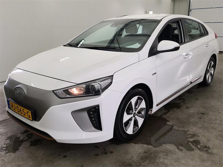 HYUNDAI IONIQ 2018 kmhc751hfhu017825