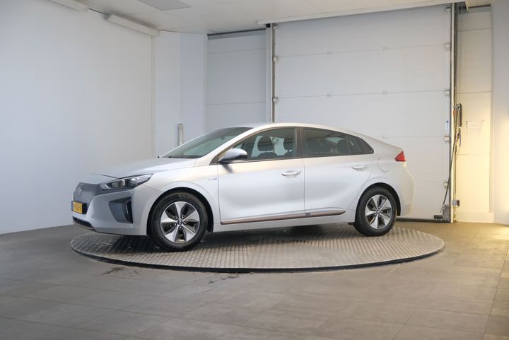 HYUNDAI IONIQ 2018 kmhc751hfhu017926