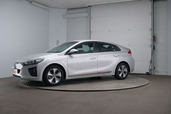 HYUNDAI IONIQ 2018 kmhc751hfju029586