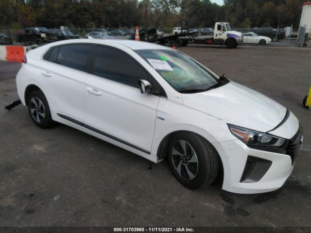 HYUNDAI IONIQ HYBRID 2017 kmhc75lc3hu047924