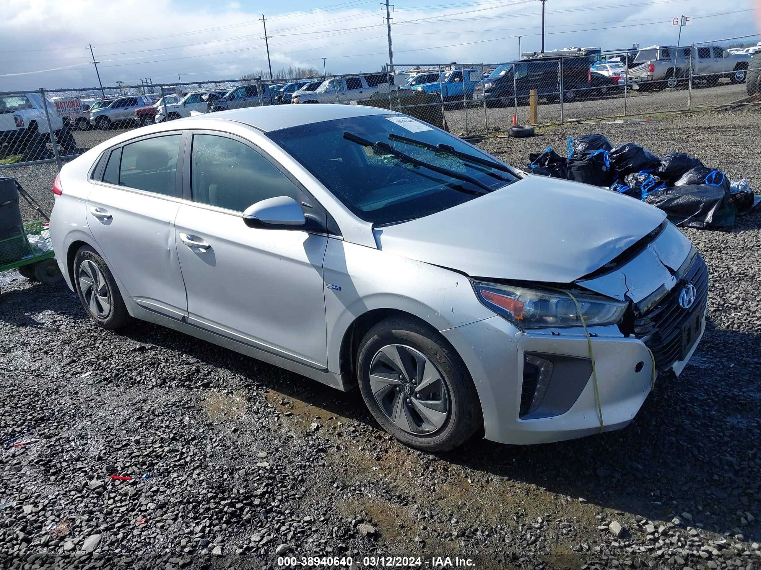 HYUNDAI IONIQ 2018 kmhc75lc3ju061814