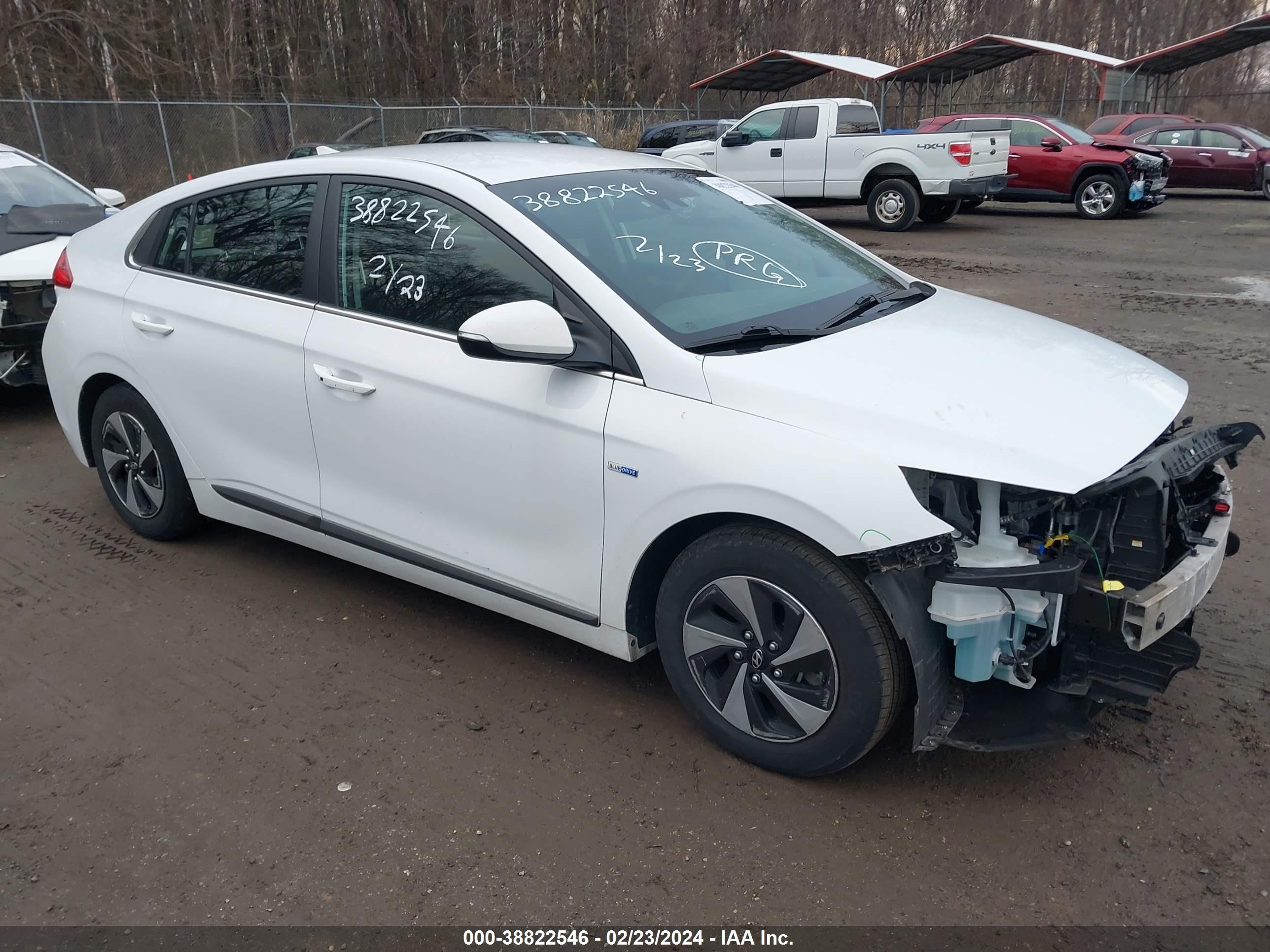 HYUNDAI IONIQ 2018 kmhc75lc7ku119862