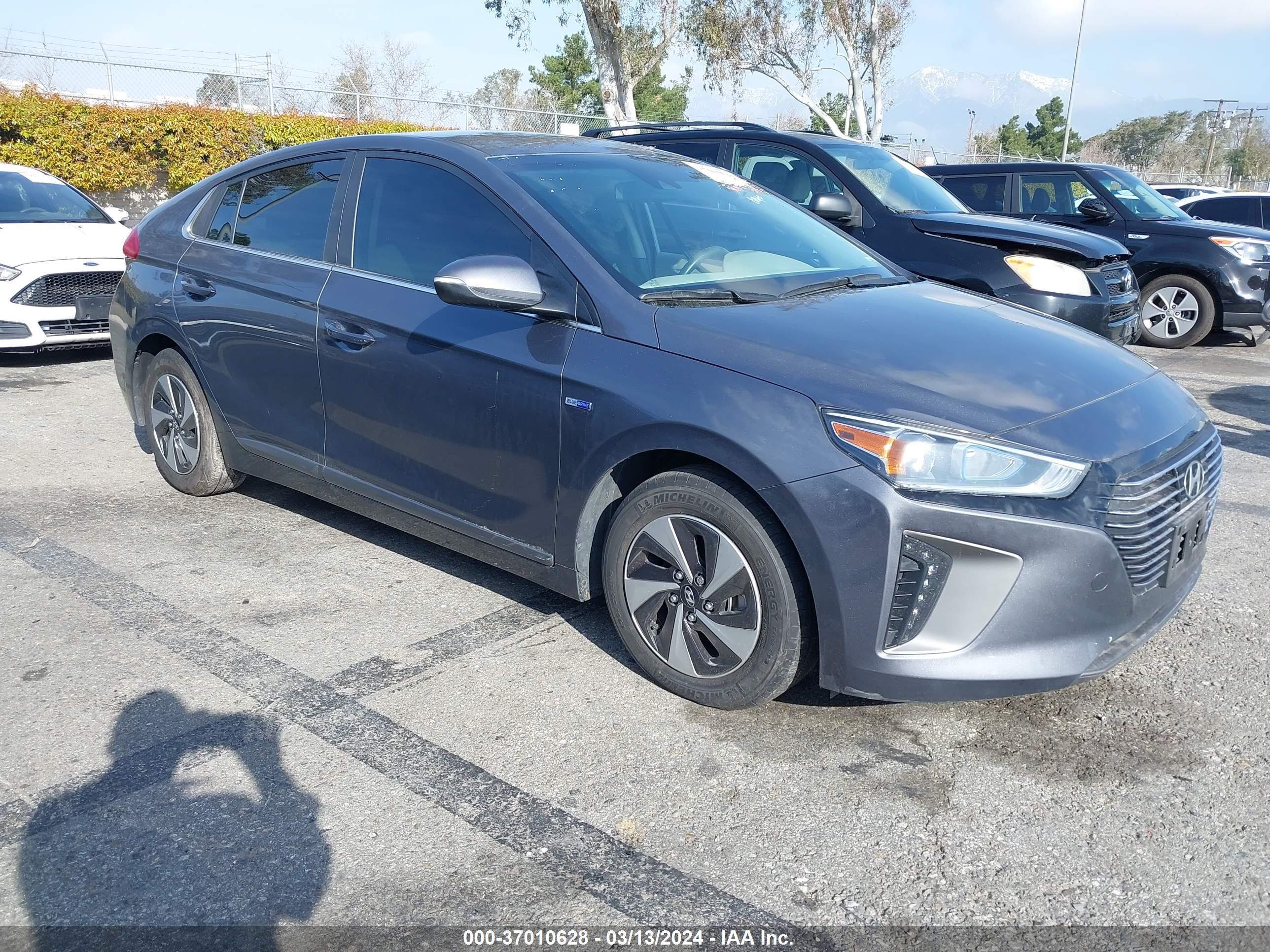 HYUNDAI IONIQ 2019 kmhc75lcxku124666