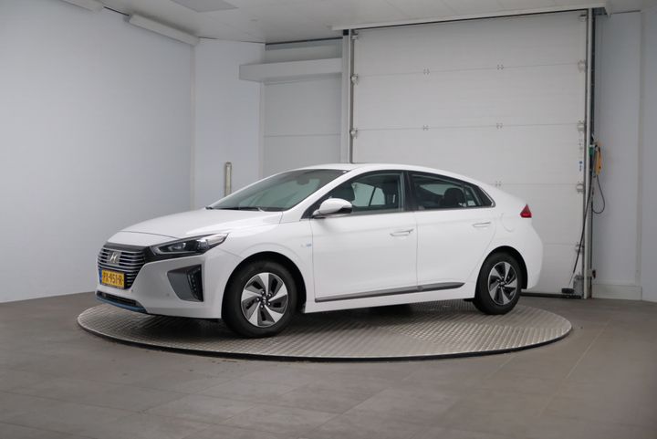 HYUNDAI IONIQ 2018 kmhc851cghu024915