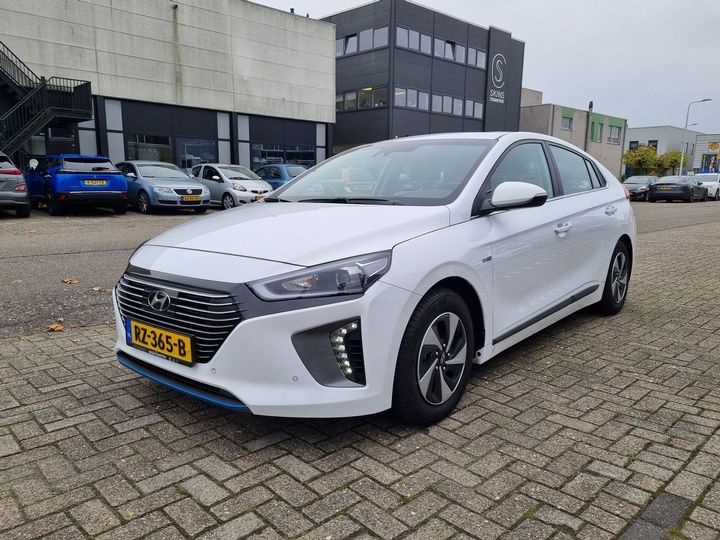 HYUNDAI IONIQ 2018 kmhc851cghu028896