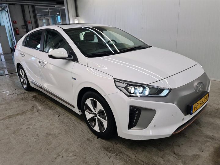 HYUNDAI IONIQ 2017 kmhc851hfhu012390