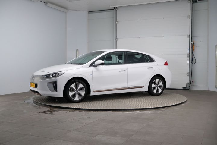 HYUNDAI IONIQ 2017 kmhc851hfhu014621