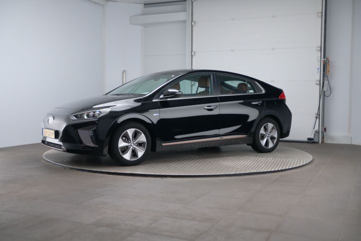 HYUNDAI IONIQ 2018 kmhc851hfhu018183