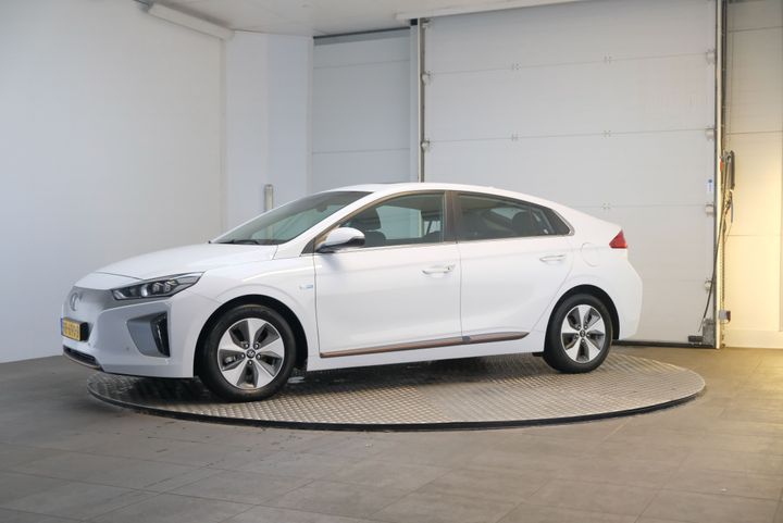 HYUNDAI IONIQ 2018 kmhc851hfhu018788