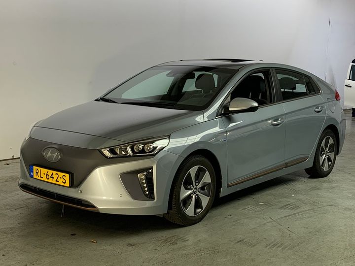 HYUNDAI IONIQ 2018 kmhc851hfhu020557