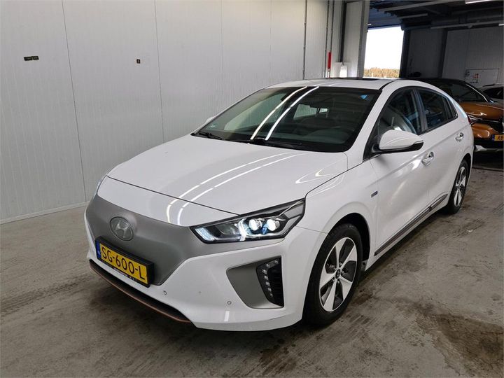 HYUNDAI IONIQ 2018 kmhc851hfju023606