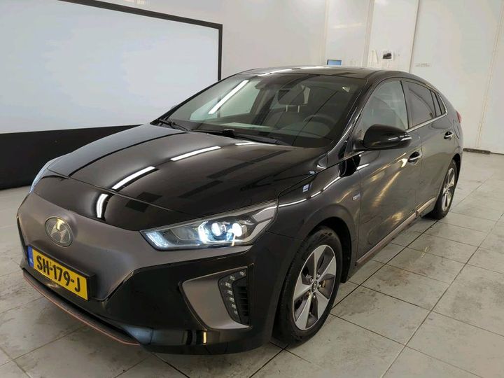 HYUNDAI IONIQ 2018 kmhc851hfju024630